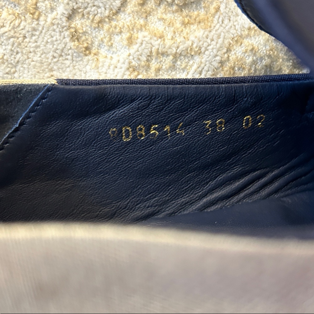 Fendi shoes brand new in box - Picture 5 of 8